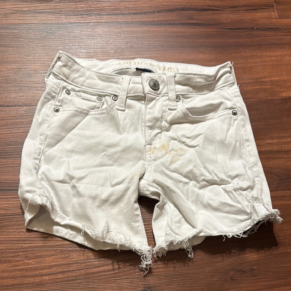 American Eagle Outfitters Women's Cream Jean Shorts